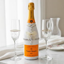Hand-Painted Veuve Clicquot Champagne And Flutes Gift Set Hand-Painted Veuve Clicquot Champagne And Flutes Gift Set
